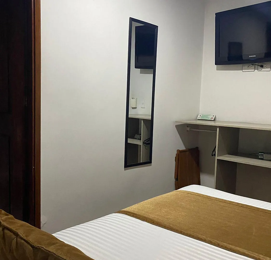 Hotel Portón Sabaneta 3*,