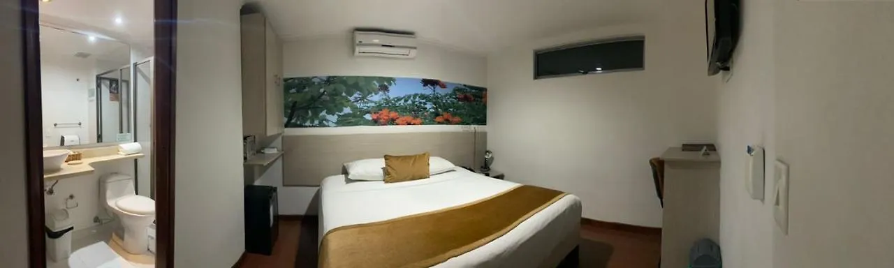 ***  Hotel Portón Sabaneta Colombia